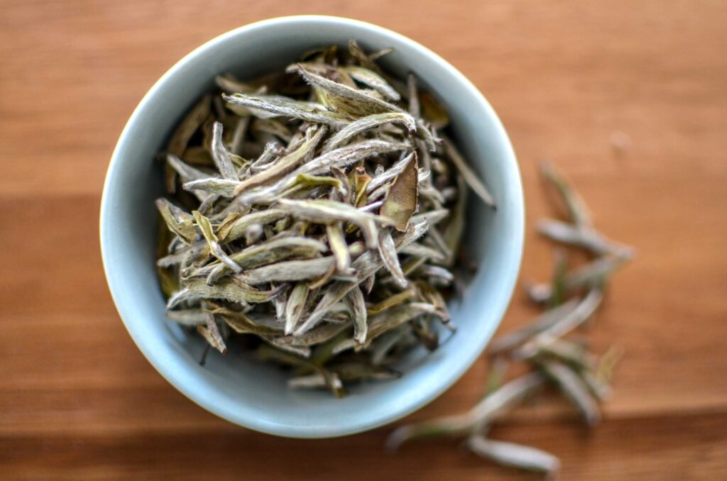 white-tea-dry-leaf