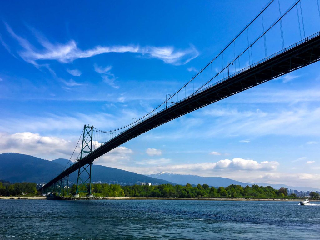 Vancouver_Attractions_bridge