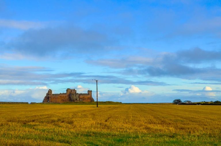 walk-to-tantallon-castle-from-north-berwick