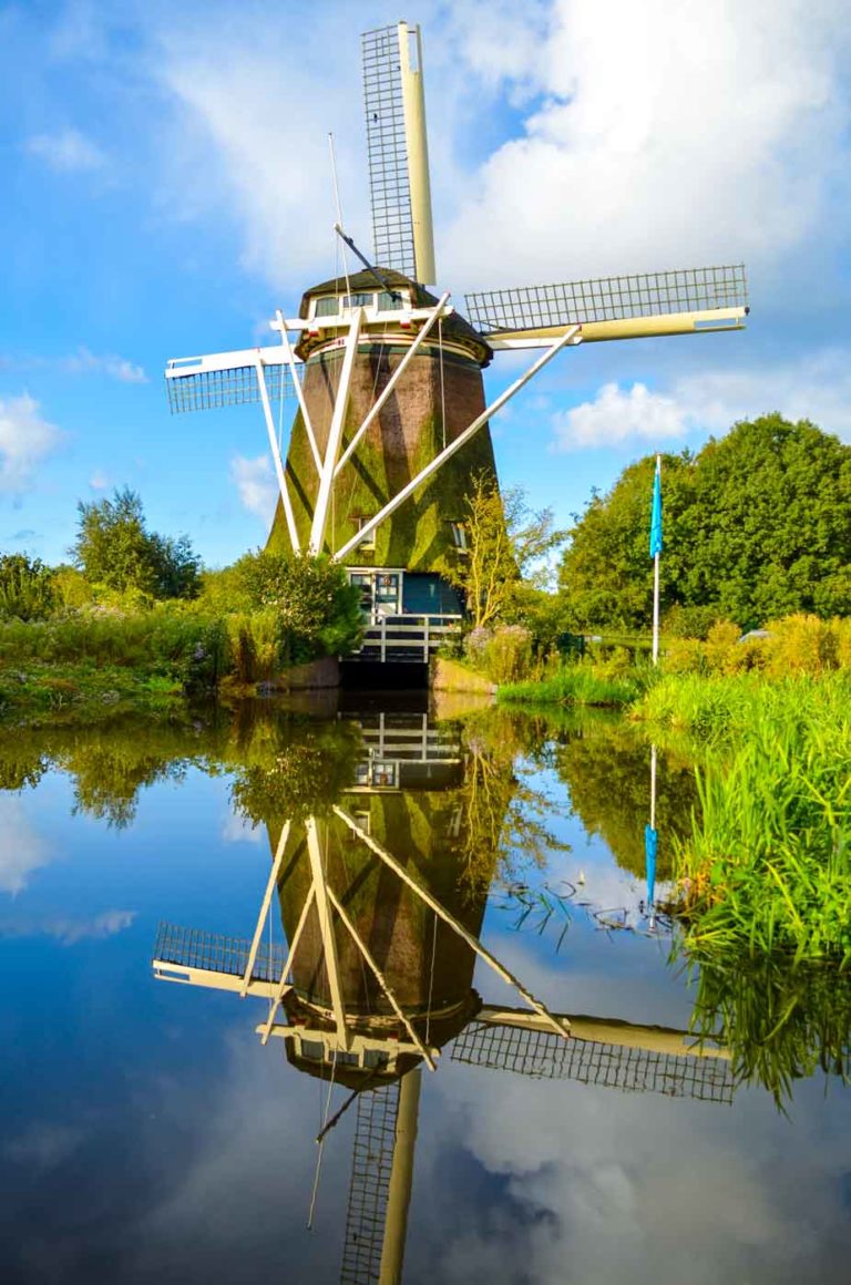 de-riekermolen-windmills-near-amsterdam-biking