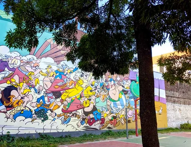 asterix-and-obelix-secret-comic-book-mural-brussels