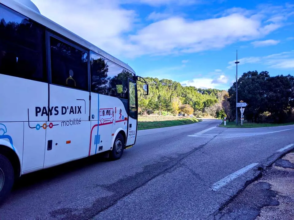 bus-to-sainte-victoire-aix