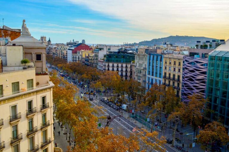 barcelona-in-december-street