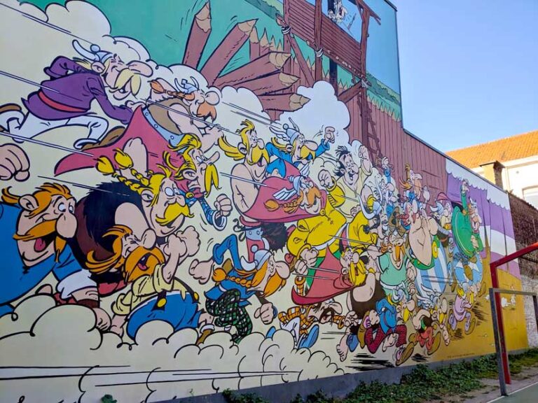 asterix-and-obelix-comic-book-murals-brussels
