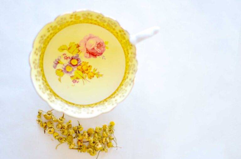 chamomile-tea-benefits-and-risks