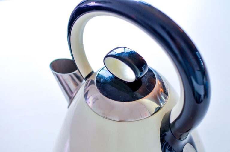 tea-kettle-reboiling-boiled-water