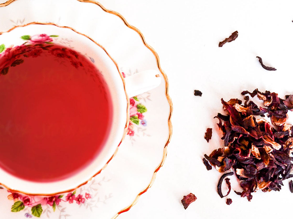 Hibiscus Tea Benefits and Risks