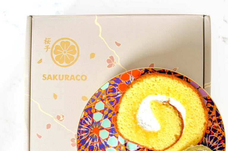 sakuraco-monthly-subscription-box-japanese-cake