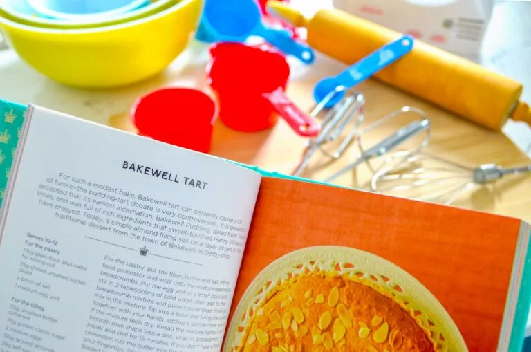 bakewell tart recipe book on tea: Tea fit for a queen