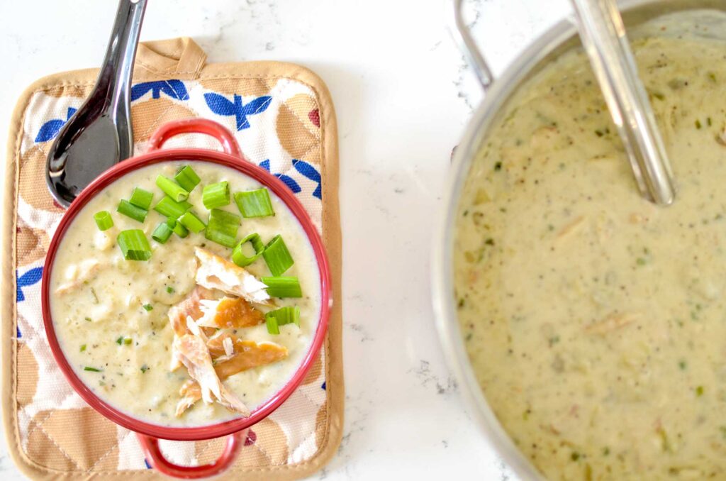 cullen-skink-in-bowl-and-pot