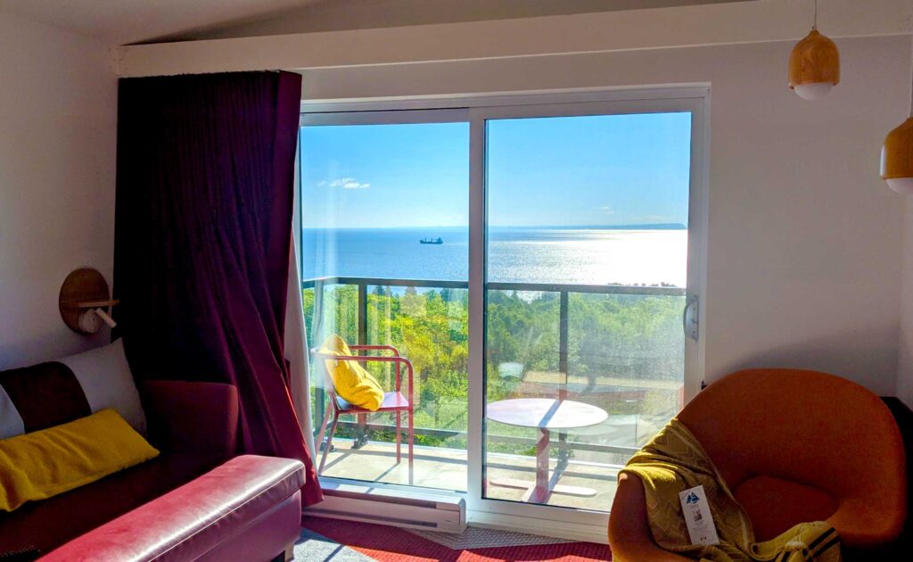 quebec-charlevoix-deluxe-room-balcony-view