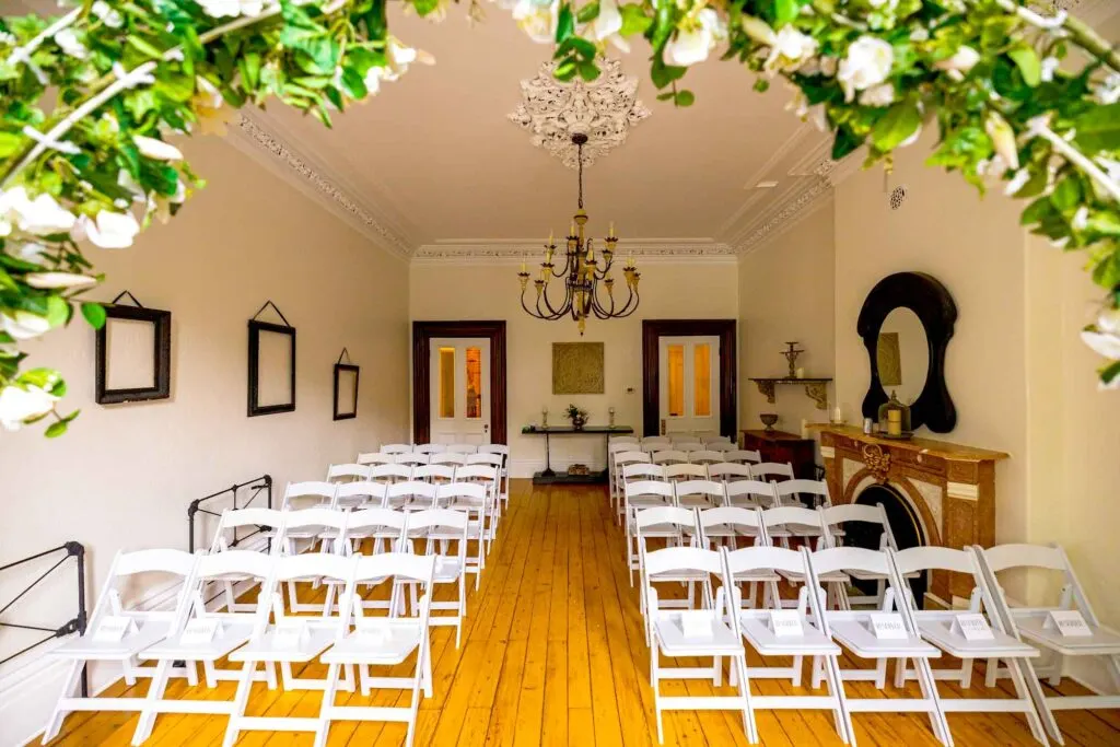 ceremony-room-manoir-maplewood