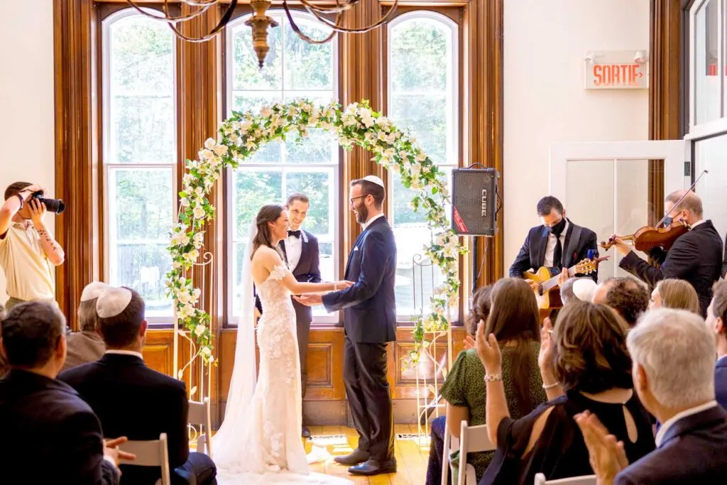 indoor-wedding-ceremony