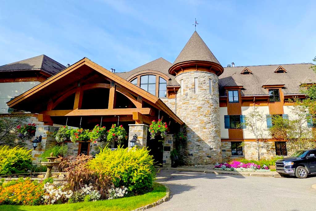 the-quintessence-top-hotel-in-tremblant