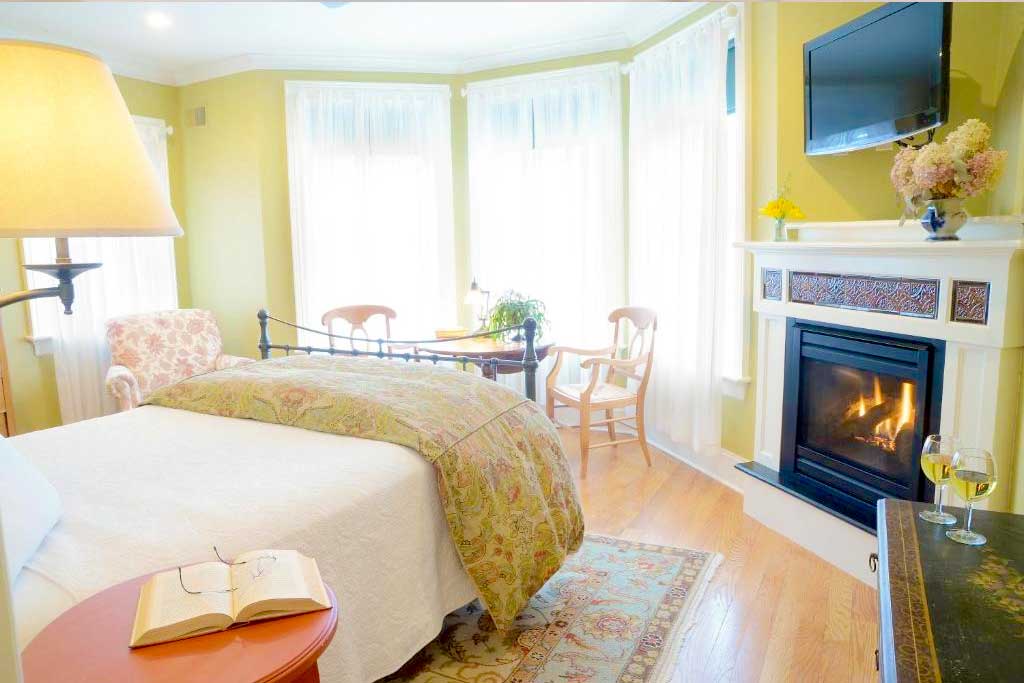 springwater-bed-and-breakfast-saratoga-springs-hotels