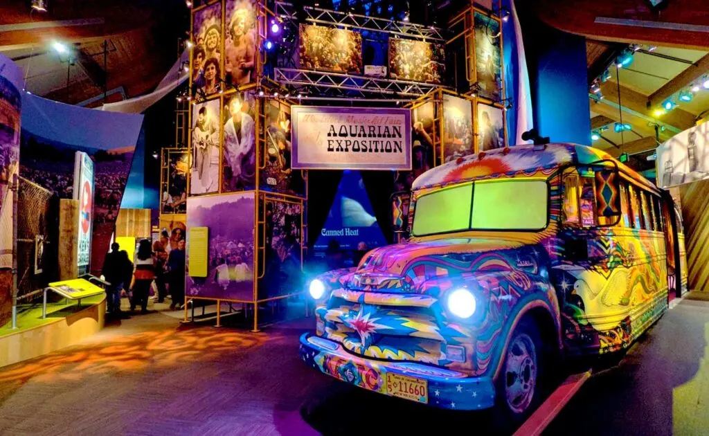 woodstock-museum-bethel-ny-hippie-bus