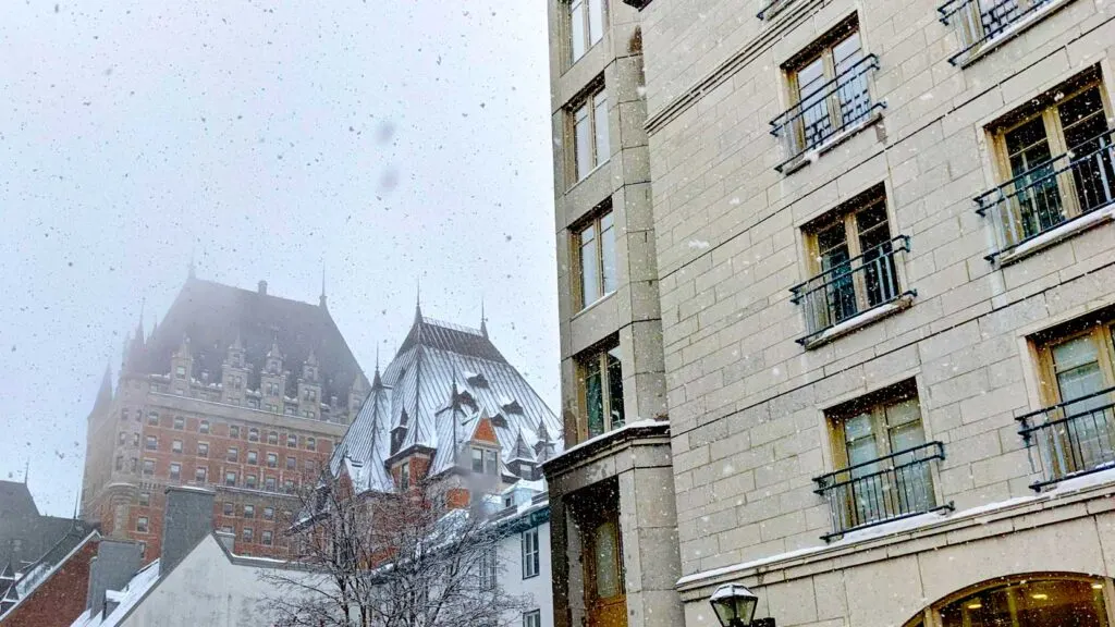 snowing-a-lot-in-quebec-city-canada