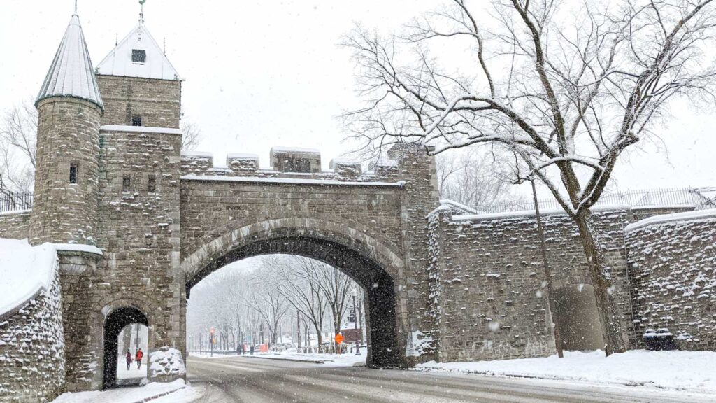 quebec-city-in-winter-old-gates