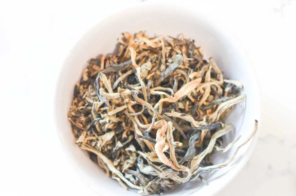 yunnan-da-ye-golden-tip-black-tea