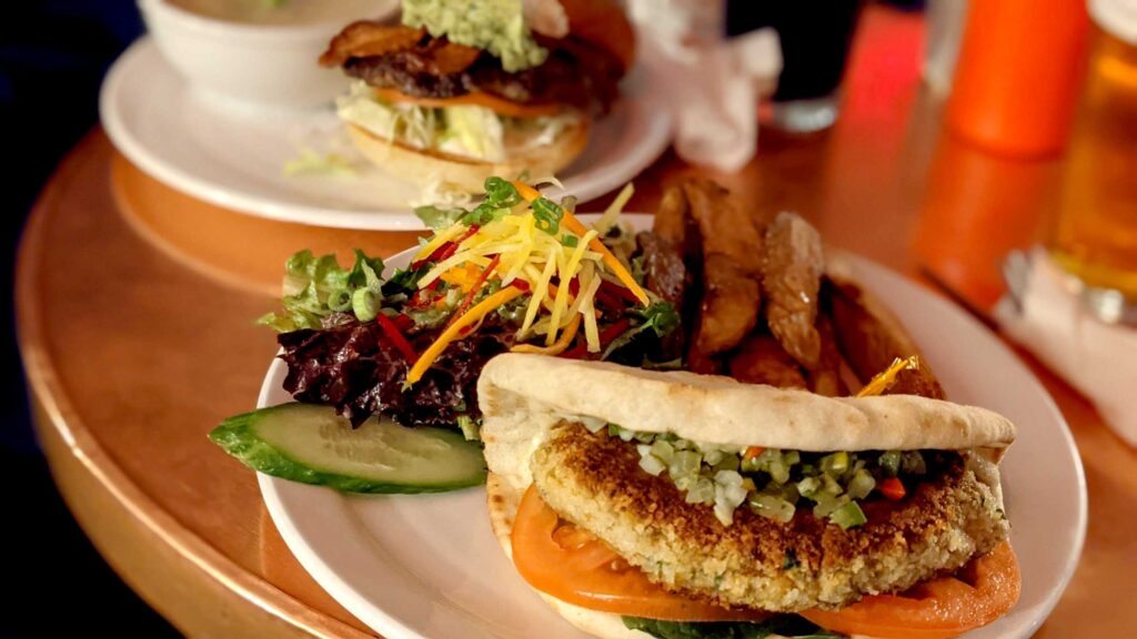 chickpea-burger-the-manx-pub-ottawa-ontario