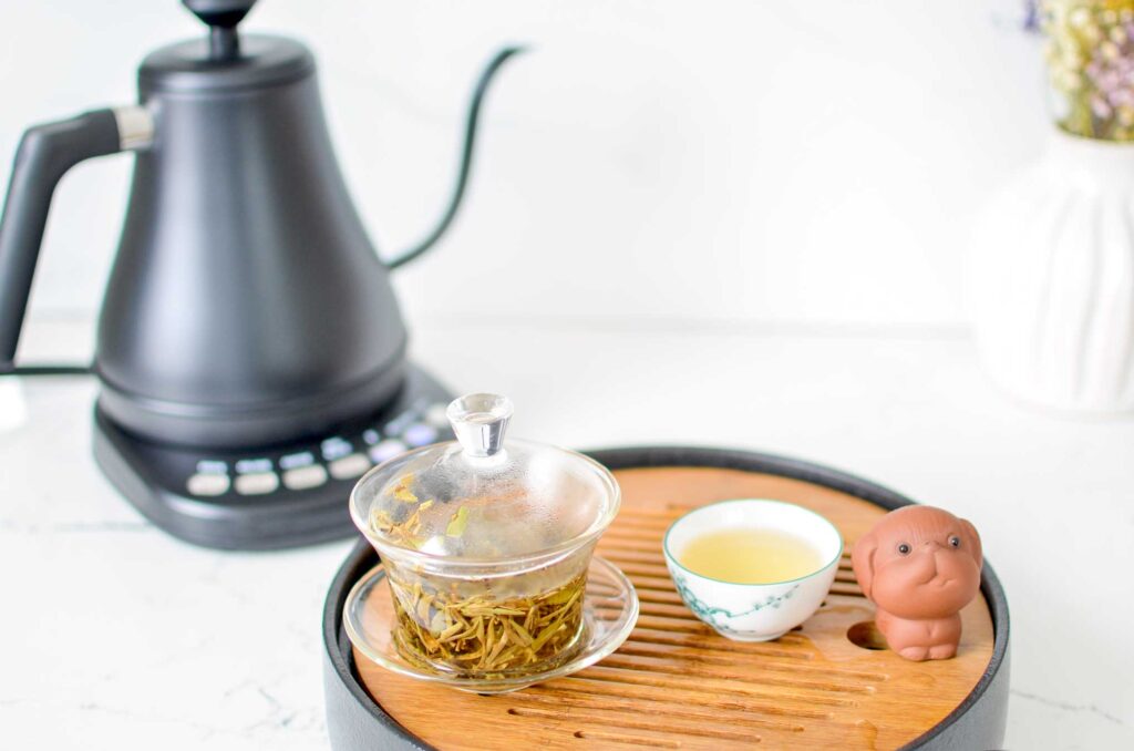 how-to-brew-tea-in-a-gaiwan
