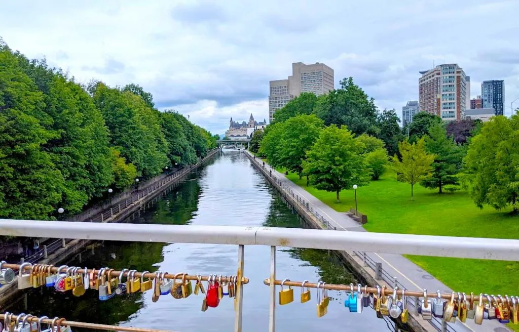 love-lock-bridge-in-ottawa-with-the-chateau-laurier-at-the-end
