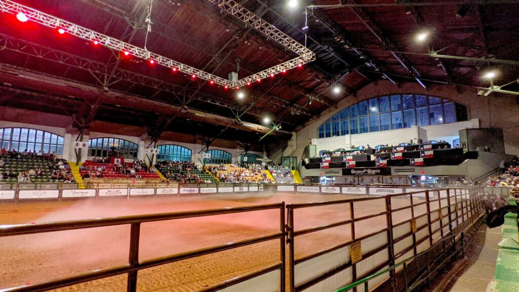 rodeo-arena-fort-worth-stockyards-cowtown-coliseum