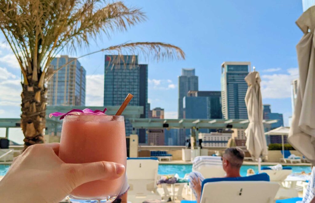 sipping-frozen-cocktails-by-the-pool-fairmont-austin