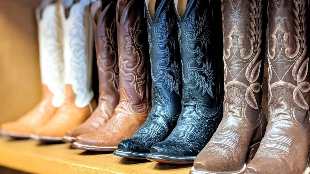 texas-cowboy-boots-souvenirs