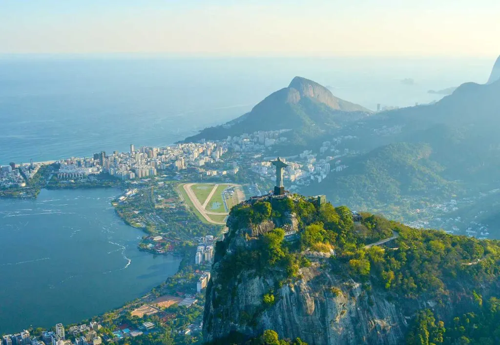 christ-the-redeemer-brazil---photo-by-Raphael-Nogueira-unsplash