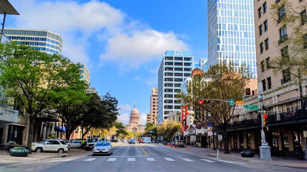congress-avenue-things-to-do-in-downtown-austin-texas