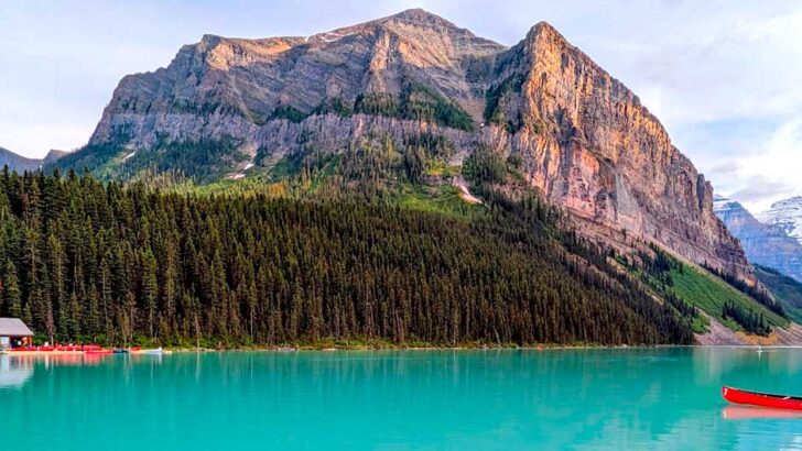 best-time-to-visit-lake-louise-no-crowds-featured-image