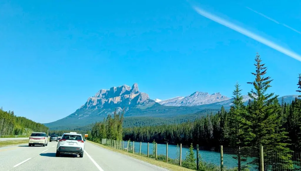 driving-the-trans-canada-high-from-banff-to-johnston-canyon