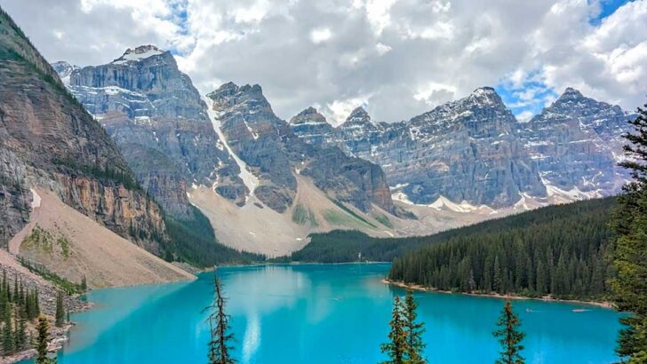 moraine-lake-alberta-canada_featured_image