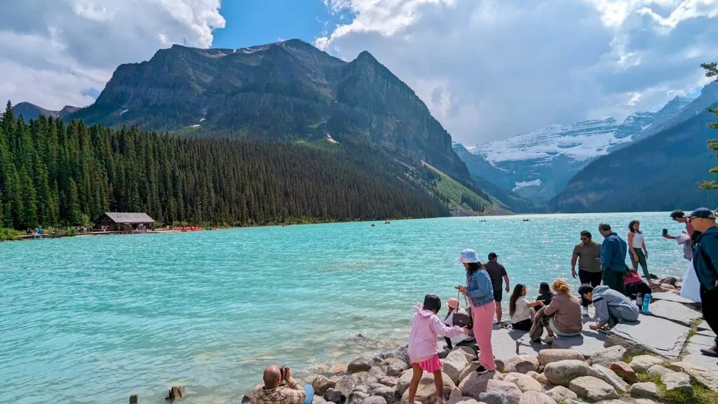 people-visit-lake-louise