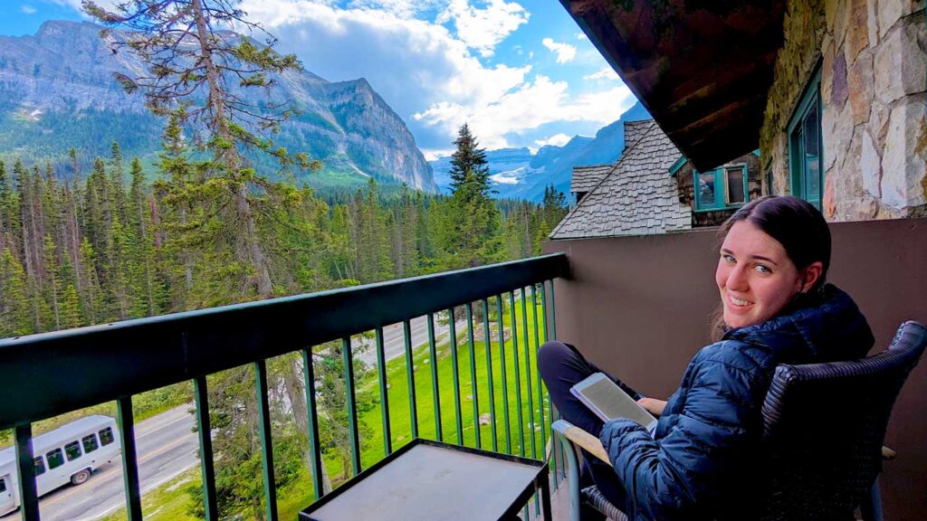 reading-in-the-baclony-at-the-deer-lodge-lake-louise
