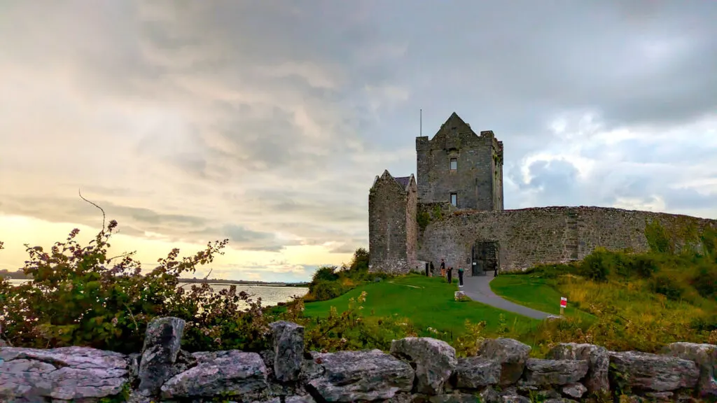 castle-ruins-driving-through-Ireland