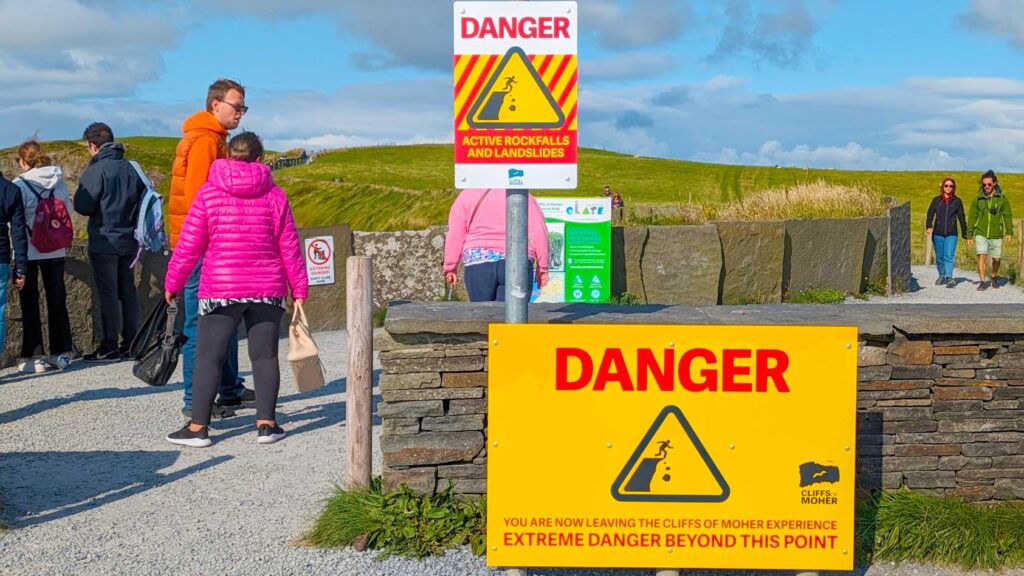 danger-leaving-the-cliffs-of-moher-experience