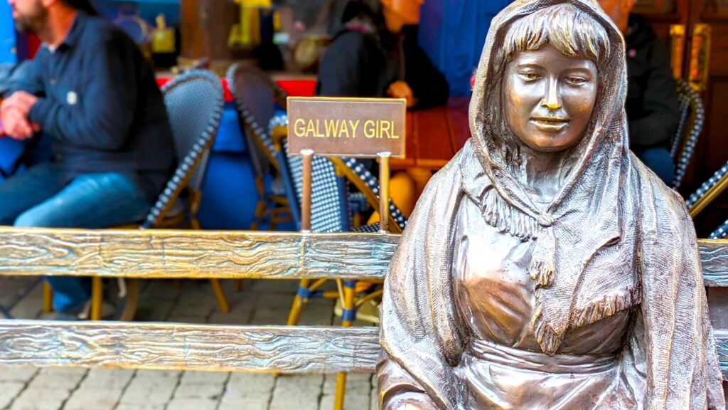 galway-girl-Ireland-statue