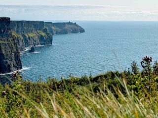 the-cliffs-of-moher-review-featured