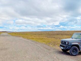 renting-a-car-in-Iceland-featured