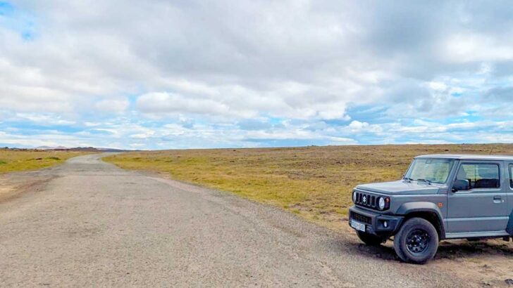 renting-a-car-in-Iceland-featured