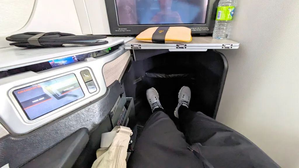 so-much-leg-space-in-business-class