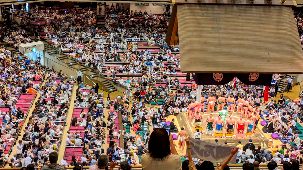 sumo-wrestling-tournament-in-tokyo-japan-must-do
