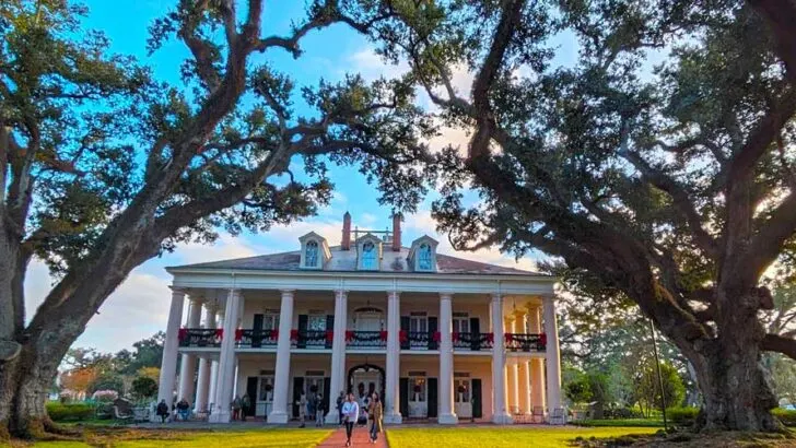 oak-alley-plantation-review-featured