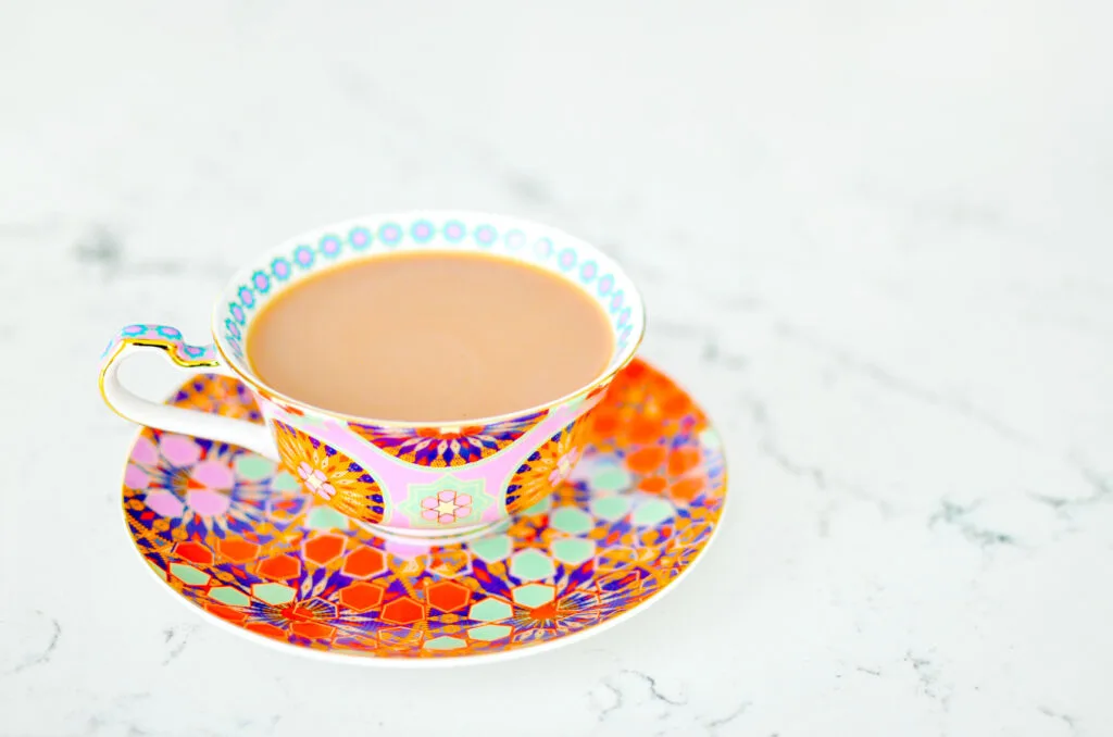 teacup-with-irish-breakfast-tea-and-milk-