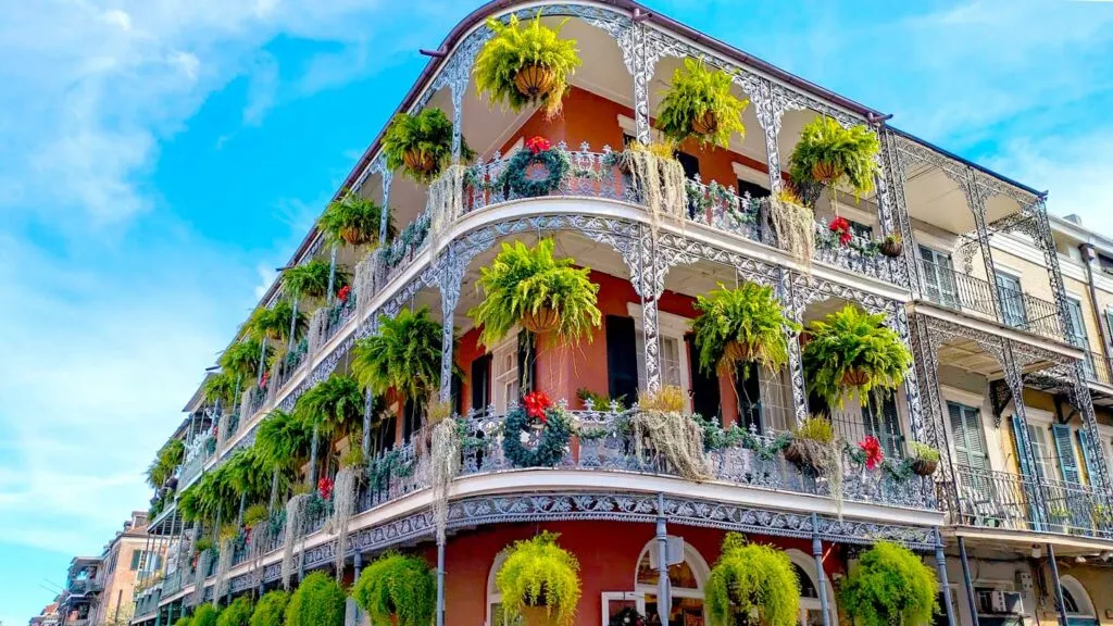 top-attraction-in-new-orleans-the-La-Branche-House