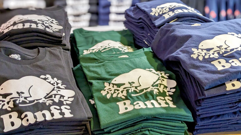 15 Banff Souvenirs that Capture the Canadian Rockies Spirit | Afternoon ...