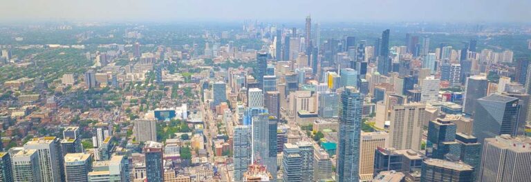 the-cn-tower-toronto-afternoon_tea_reads_featured_image